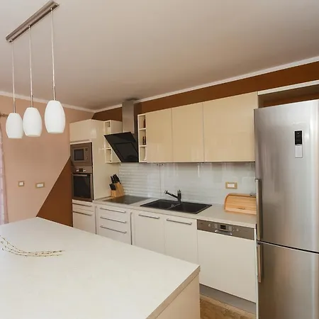 Apartment Zaninovic Split