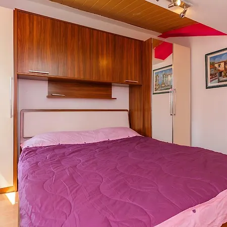 Zaninovic Apartment Split