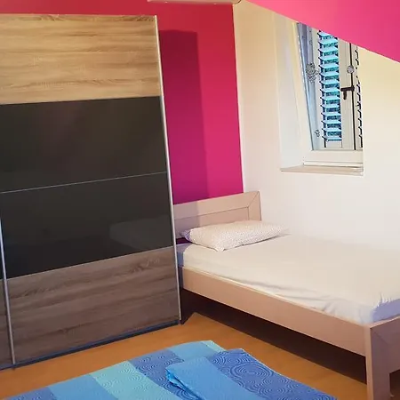 Apartment Zaninovic *